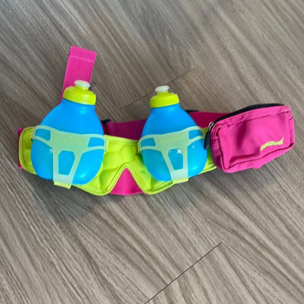Neon fuel belt!💓💚💙
